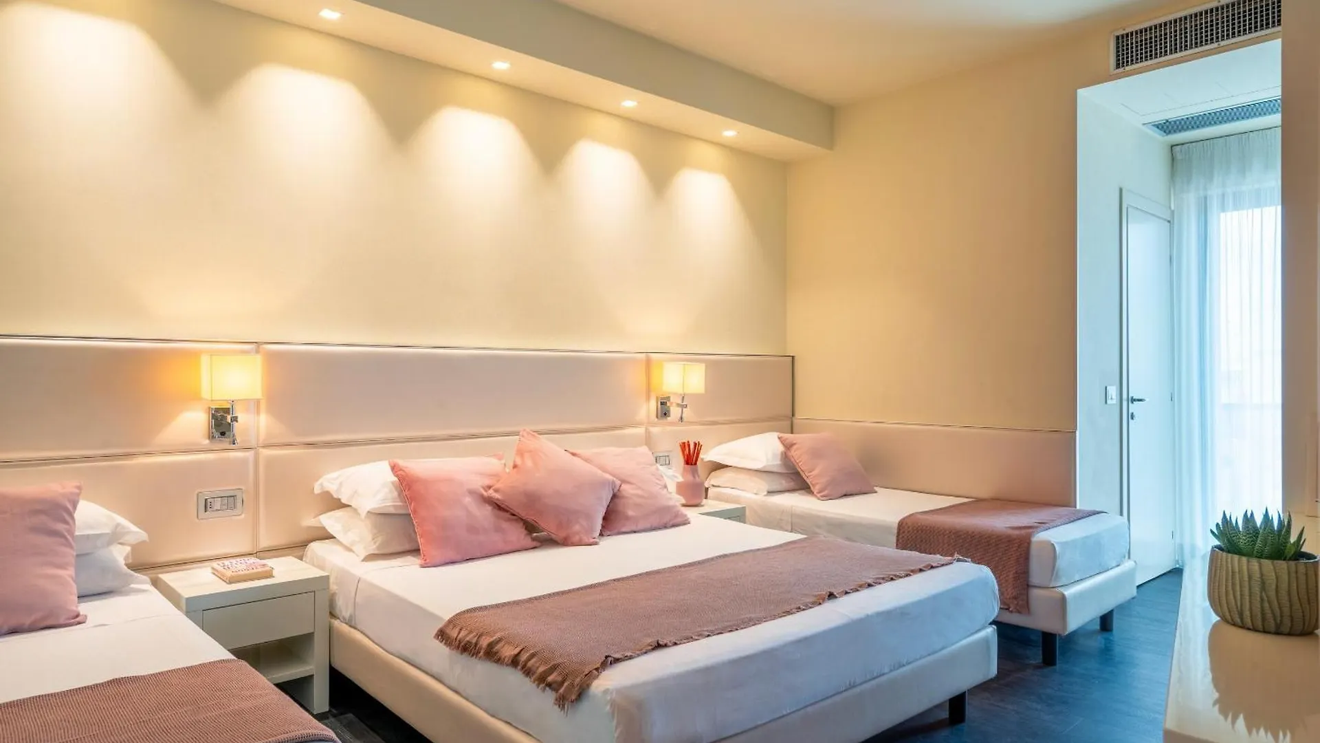 ***  Hotel 2000 Riccione Italien